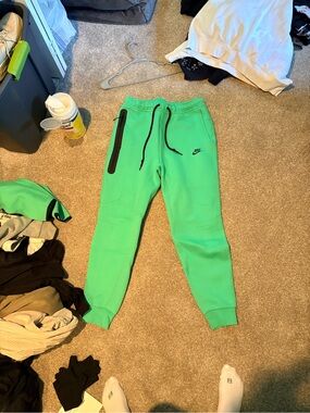 Nike Tech Sweats
